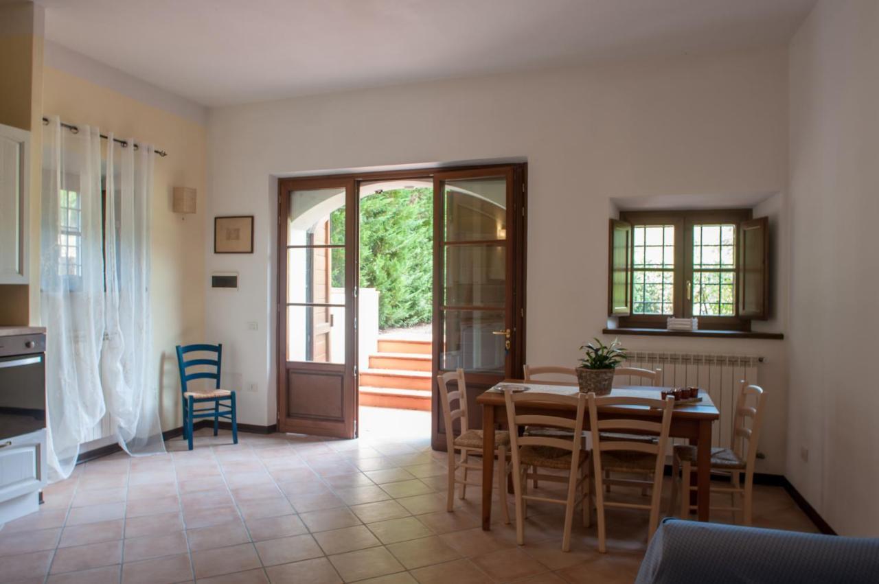 Casale La Fata -Tipico Toscano Immerso Nelle Colline Tra Lucca E Versilia, 6 Appartamenti Indipendenti Camaiore Ngoại thất bức ảnh