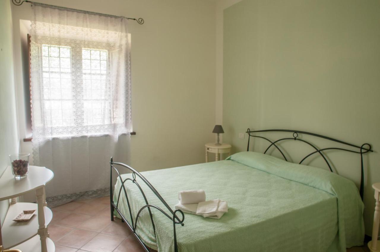 Casale La Fata -Tipico Toscano Immerso Nelle Colline Tra Lucca E Versilia, 6 Appartamenti Indipendenti Camaiore Ngoại thất bức ảnh