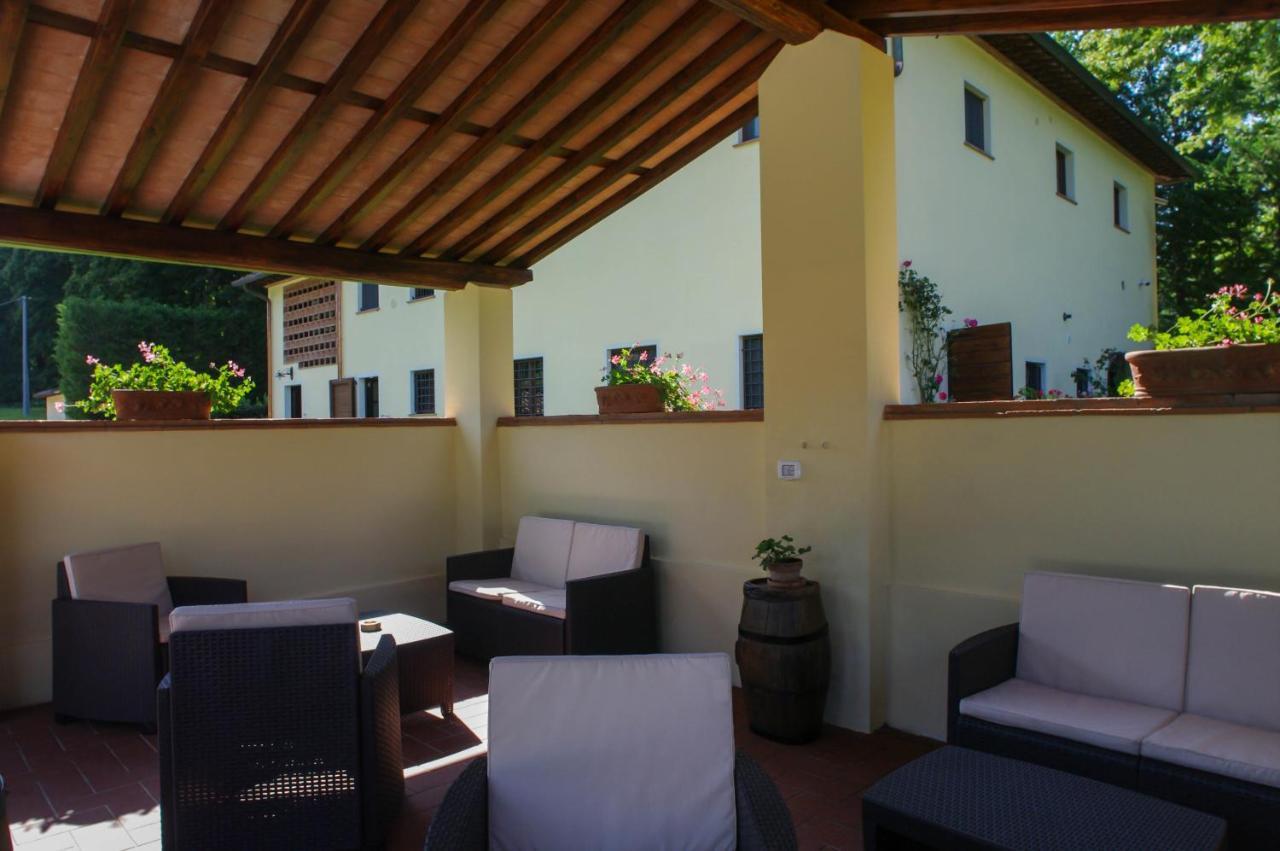 Casale La Fata -Tipico Toscano Immerso Nelle Colline Tra Lucca E Versilia, 6 Appartamenti Indipendenti Camaiore Ngoại thất bức ảnh
