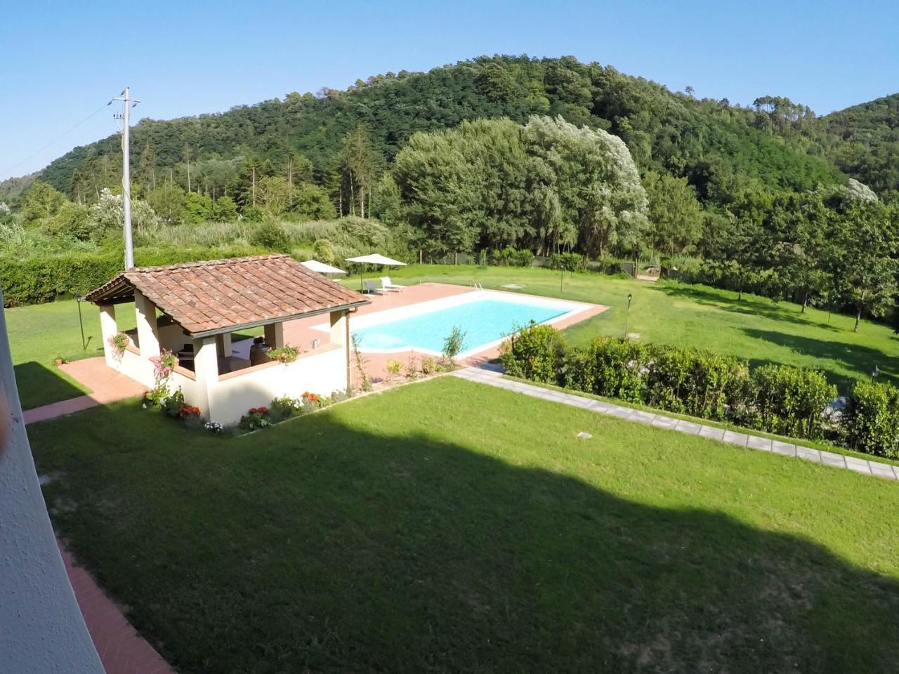 Casale La Fata -Tipico Toscano Immerso Nelle Colline Tra Lucca E Versilia, 6 Appartamenti Indipendenti Camaiore Ngoại thất bức ảnh