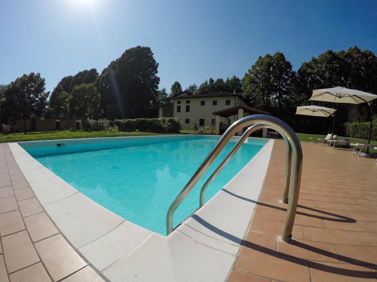 Casale La Fata -Tipico Toscano Immerso Nelle Colline Tra Lucca E Versilia, 6 Appartamenti Indipendenti Camaiore Ngoại thất bức ảnh