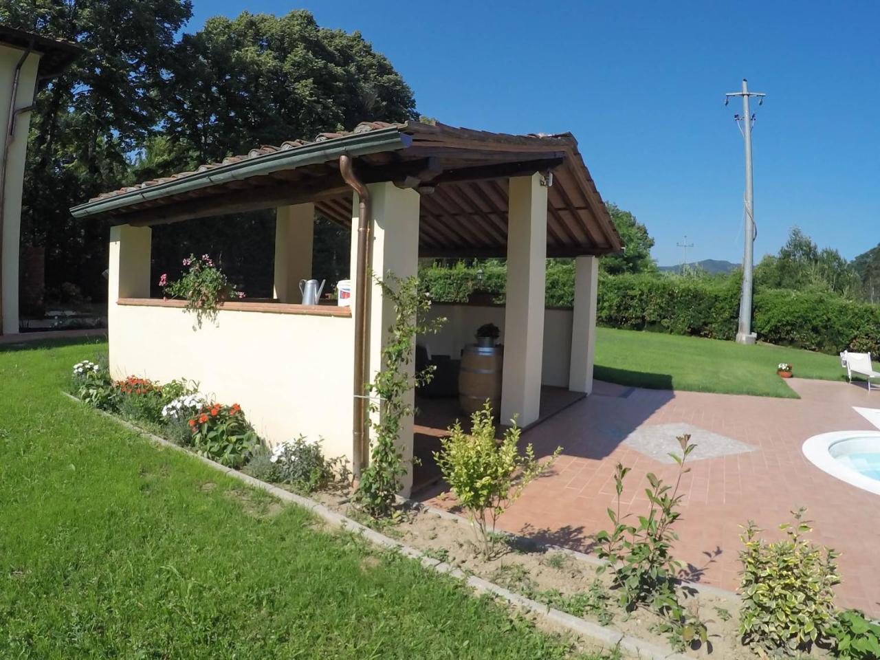 Casale La Fata -Tipico Toscano Immerso Nelle Colline Tra Lucca E Versilia, 6 Appartamenti Indipendenti Camaiore Ngoại thất bức ảnh